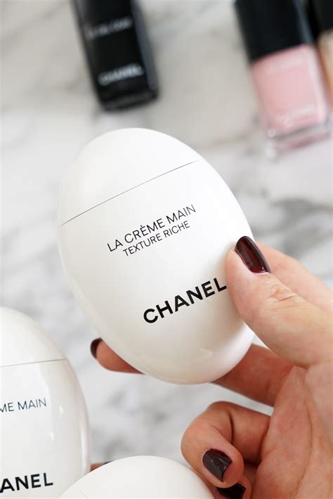 chanel la creme main douglas|chanel la creme nail polish.